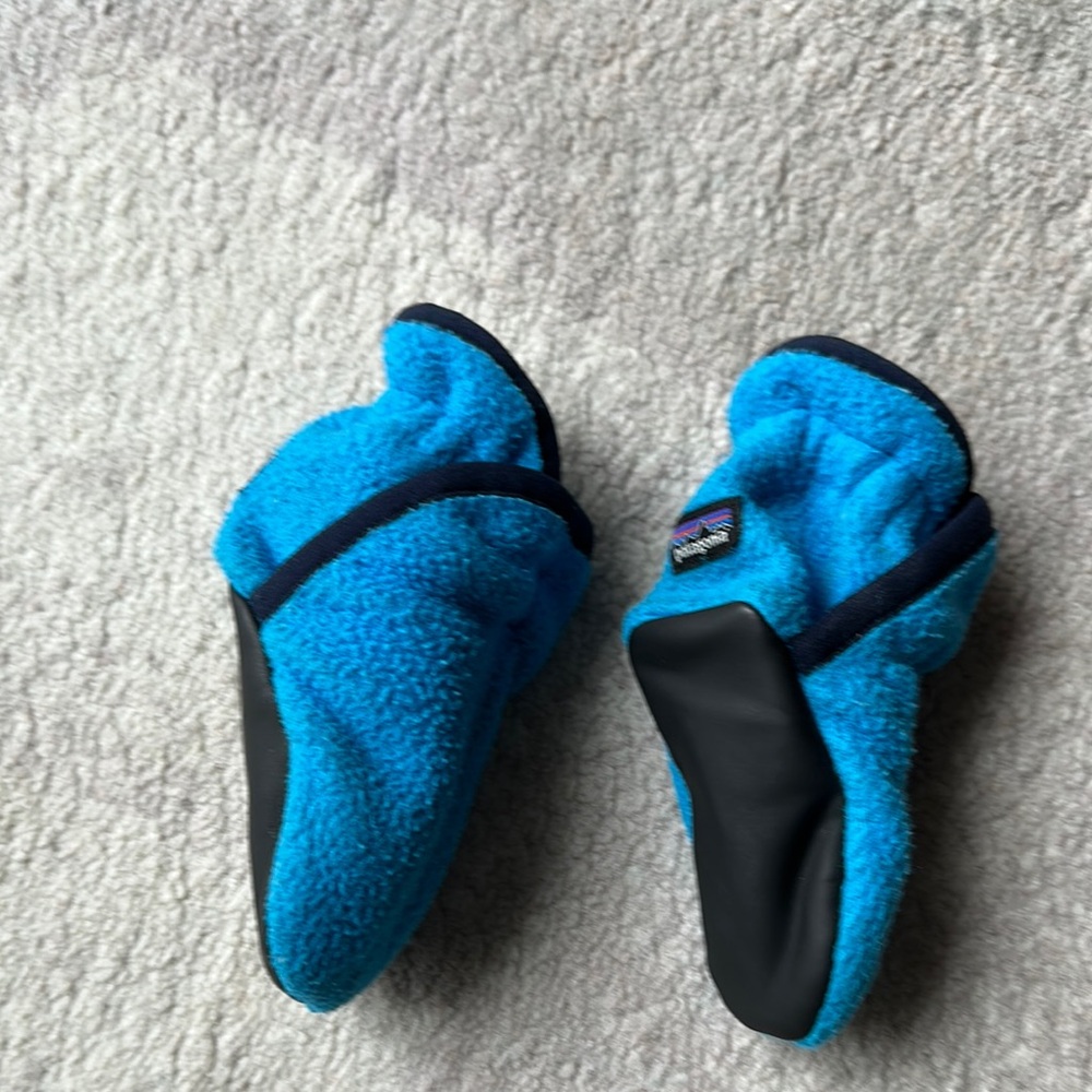 Patagonia Blue Fleece baby booties
